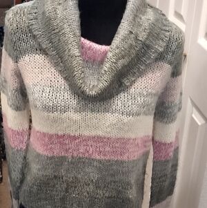 Ultra Flirt  Women's Cowl Neck Sweater   Size L